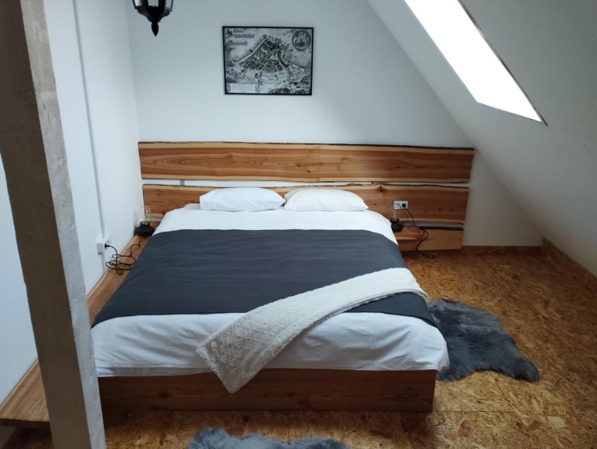 Middlehouse Guest house *